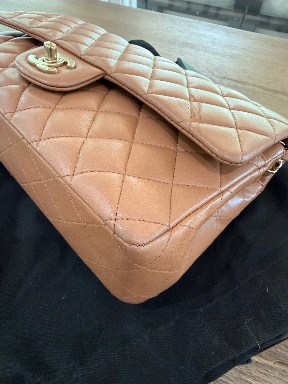CHANEL small double flap with gold hardware - Picture 3 of 12